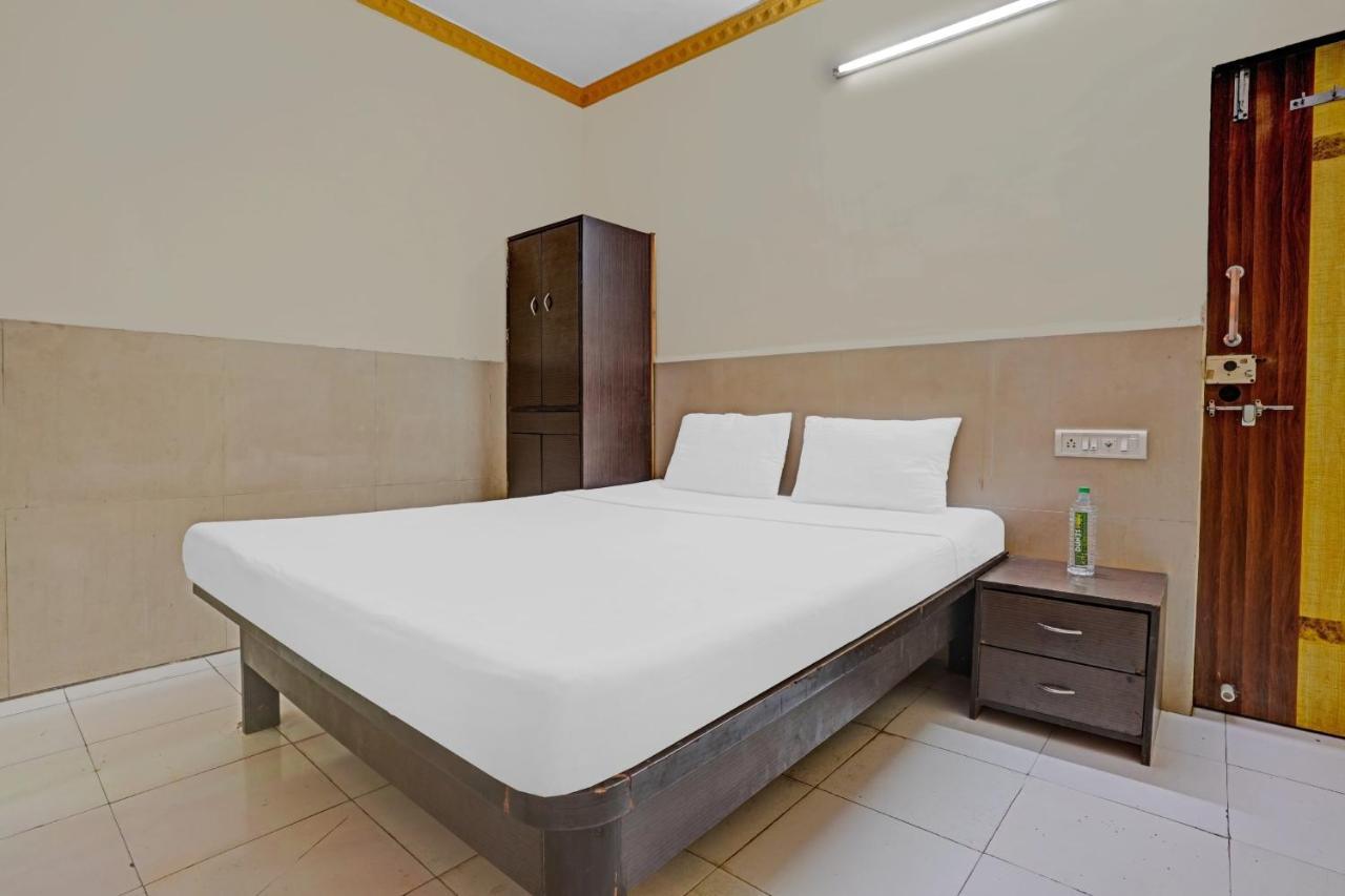 Spot On 81122 Alfa Lodge Mumbai Exterior foto